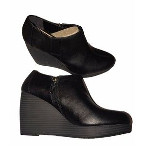Dr Scholl’s Black Headline Wedge Heel Booties W/ Side Zipper Women’s Size 10M